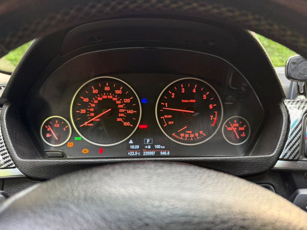 BMW 330, 2.0 L, 2015 il, 235 000 km — Avtomobillər, Lənkəran (5)