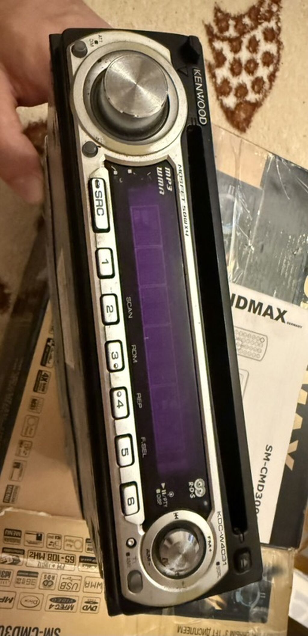Kenwood KDC-W4031 avtomobil maqnitolası - Ön paneldə böyük səs — Avtomobil akustikası, Digah