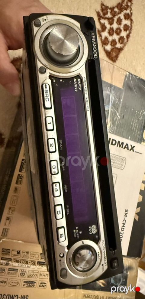 Kenwood KDC-W4031 avtomobil maqnitolası - Ön paneldə böyük səs — Digah