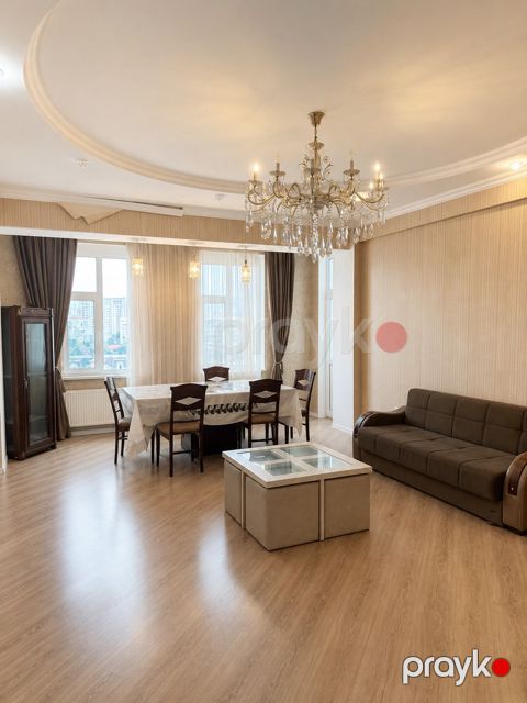 Satılır 3 otaqlı yeni tikili 130 m²