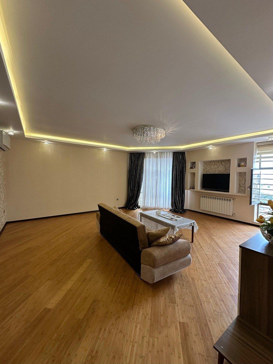 İcarəyə verilir 4 otaqlı yeni tikili 153 m² — Mənzil, Bakı (4)