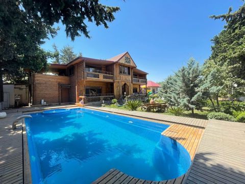 Satılır 6 otaqlı həyət evi/bağ evi 300 m² — Bakı