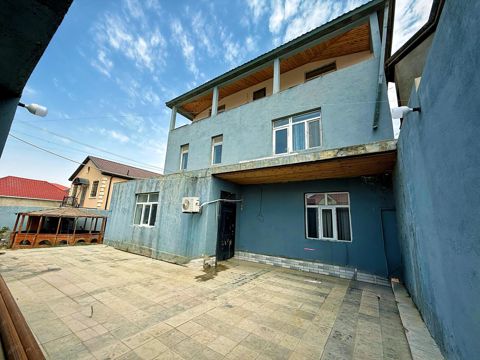 Satılır 8 otaqlı həyət evi/bağ evi 390 m² — Bakı