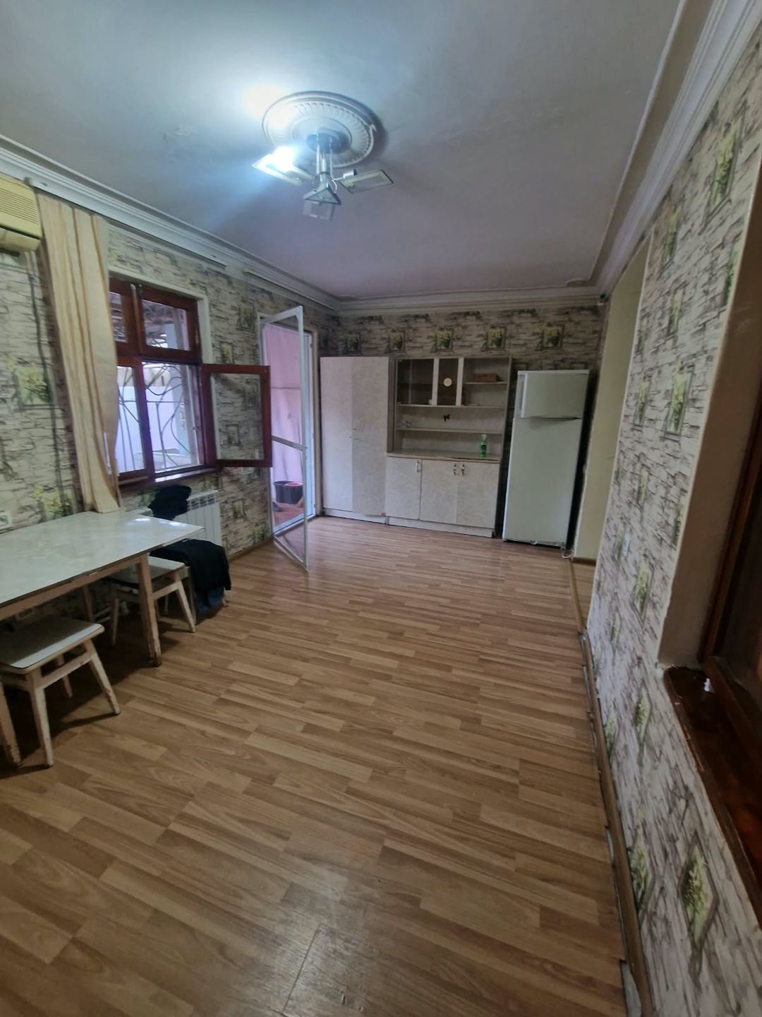 Satış: 3 otaqlı Köhnə tikili, 100 m², Xırdalanda 5 nomreli mektebin yaninda — Mənzil (8)