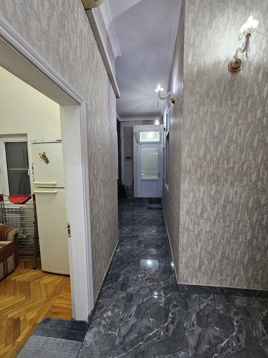 Satılır 4 otaqlı köhnə tikili 140 m² — Mənzil, Bakı (11)
