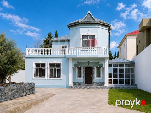 Satılır 12 otaqlı həyət evi/bağ evi 560 m²