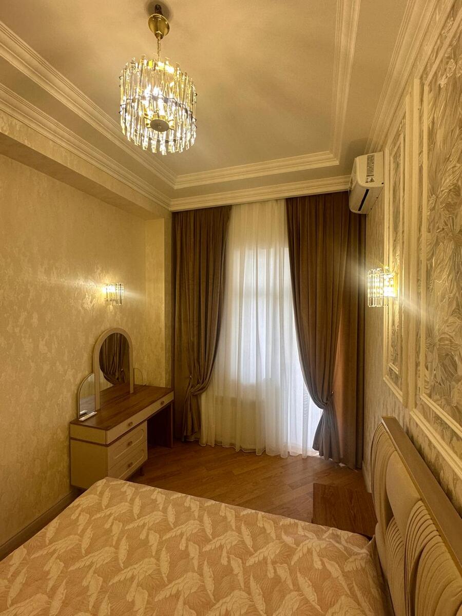 Satılır 2 otaqlı yeni tikili 80 m² — Mənzil, Bakı (10)