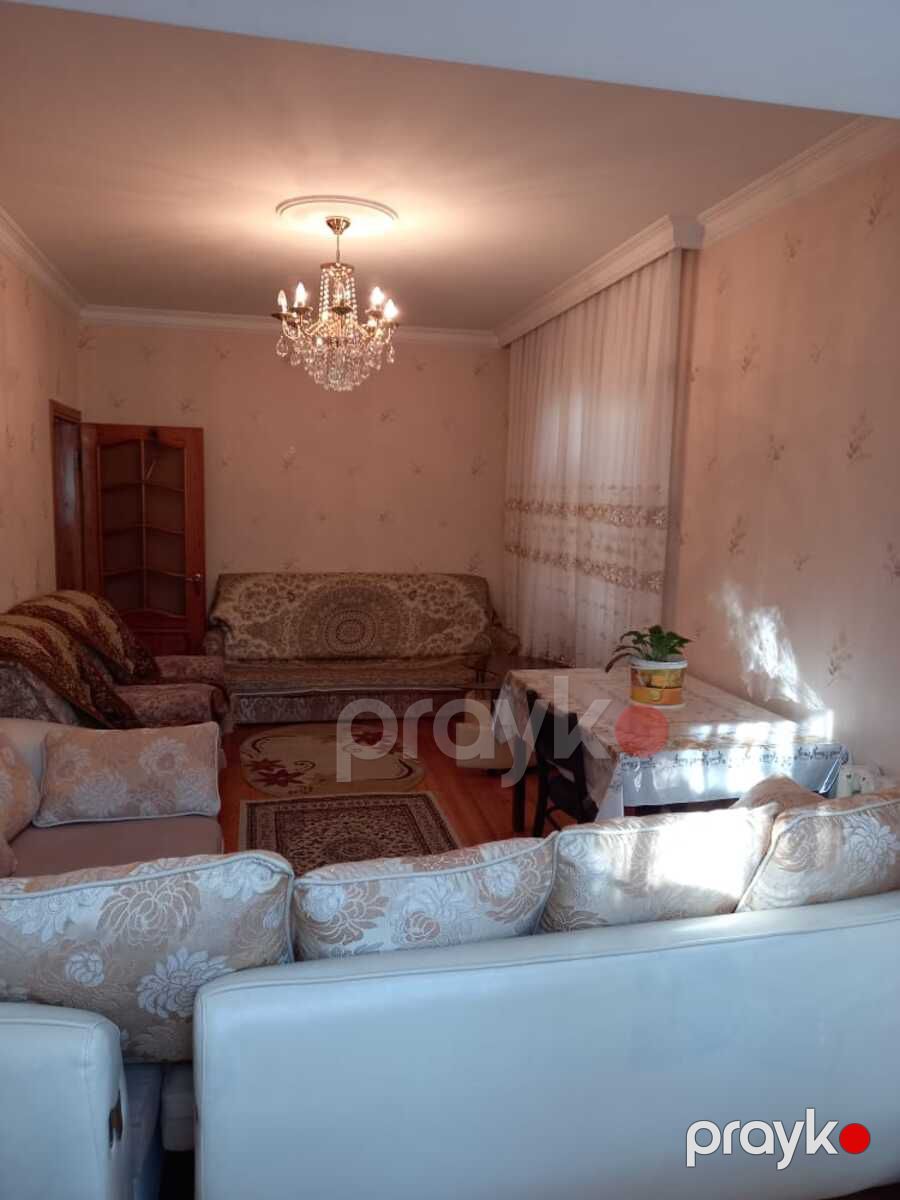 Satılır 4 otaqlı köhnə tikili 110 m² — Mənzil, Bakı (2)