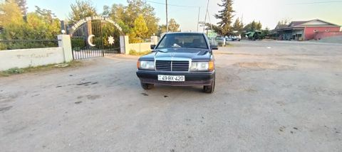 Mercedes 190, 2.0 L, 1991 il, 350 000 km — Saatlı