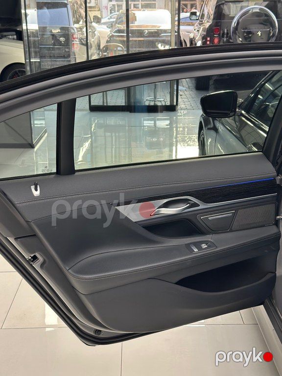 BMW 740, 3.0 L, 2022 il, 29 500 km — Avtomobillər, Bakı (8)