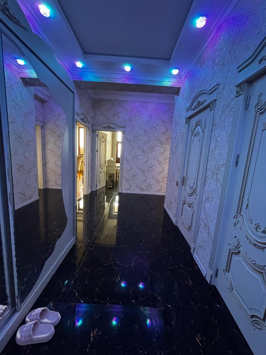 İcarəyə verilir 3 otaqlı yeni tikili 120 m² — Mənzil, Bakı (7)