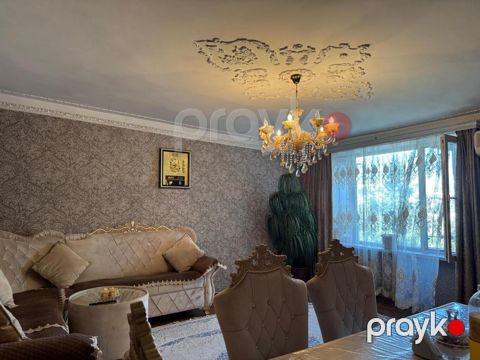Satılır 3 otaqlı köhnə tikili 75 m²