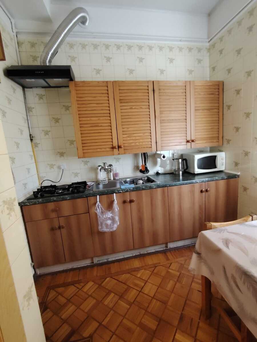 İcarəyə verilir 2 otaqlı köhnə tikili 90 m² — Mənzil, Bakı (11)