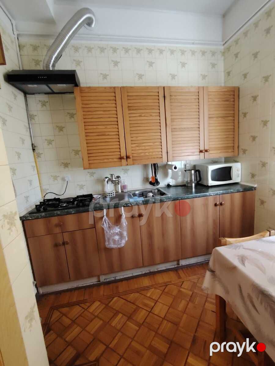 İcarəyə verilir 2 otaqlı köhnə tikili 90 m² — Mənzil, Bakı (8)