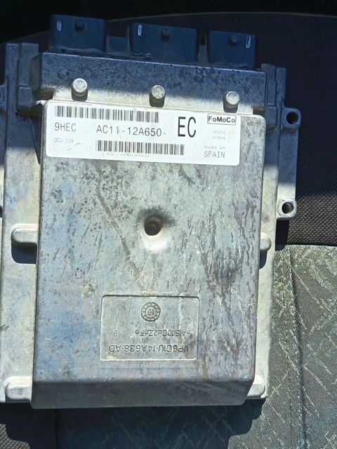 Ford Transit beyni — Bakı