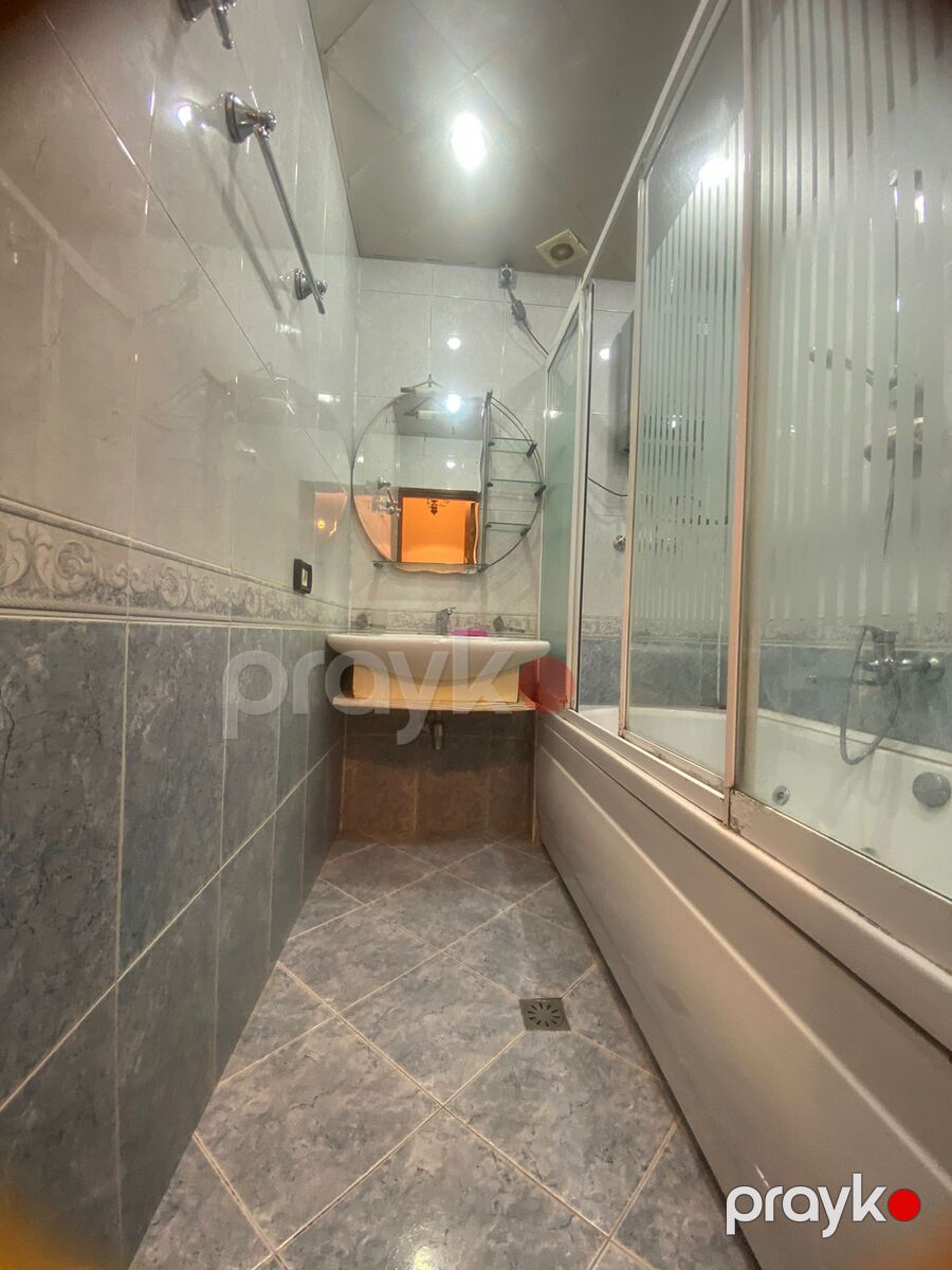 Satılır 4 otaqlı köhnə tikili 110 m² — Mənzil, Bakı (10)