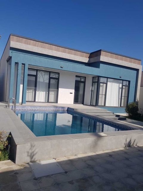 Satılır 4 otaqlı həyət evi/bağ evi 130 m² — Bakı