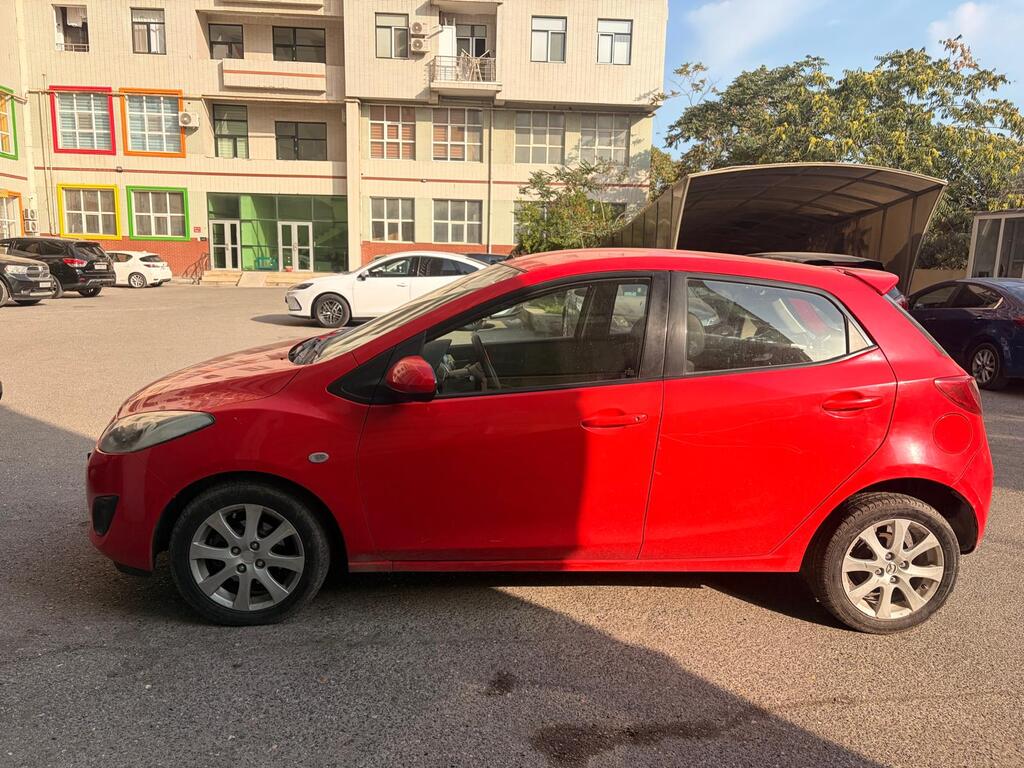 Mazda 2, 1.5 L, 2010 il, 134 100 km — Avtomobillər, Bakı (3)