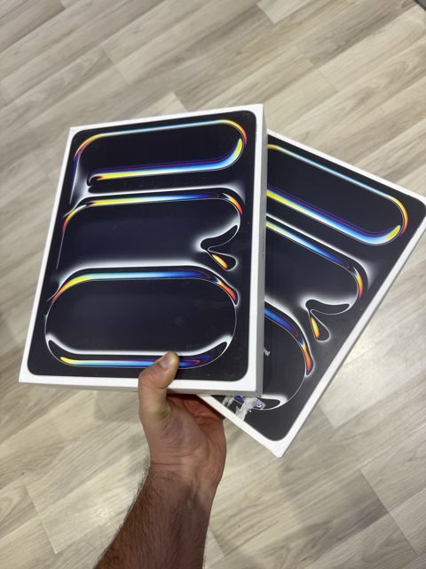 Apple iPad Pro 13-inch 256GB M5 Chip Wi-Fi — Bakı
