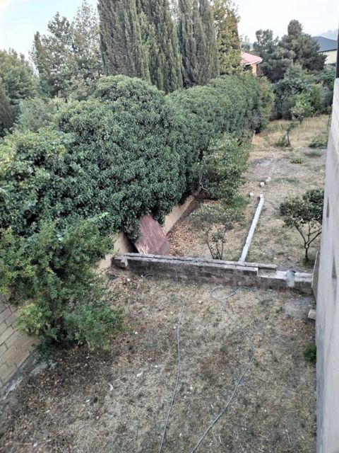 Satılır həyət evi/bağ evi 360 m² — Bakı