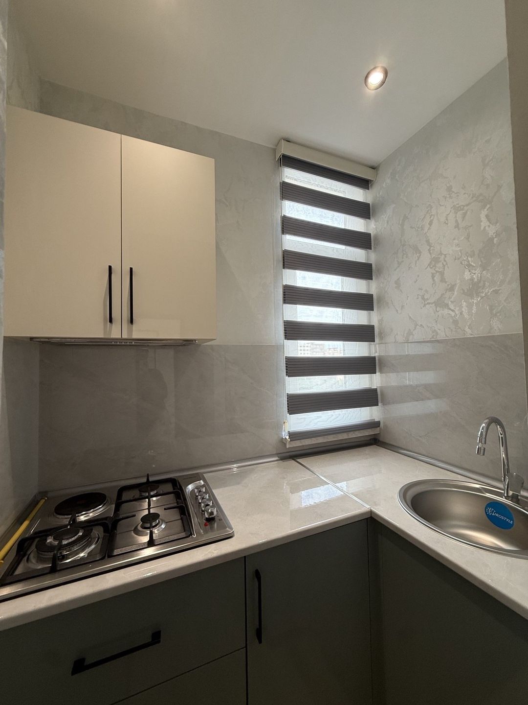Satılır 2 otaqlı köhnə tikili 42 m² — Mənzil, Bakı (12)