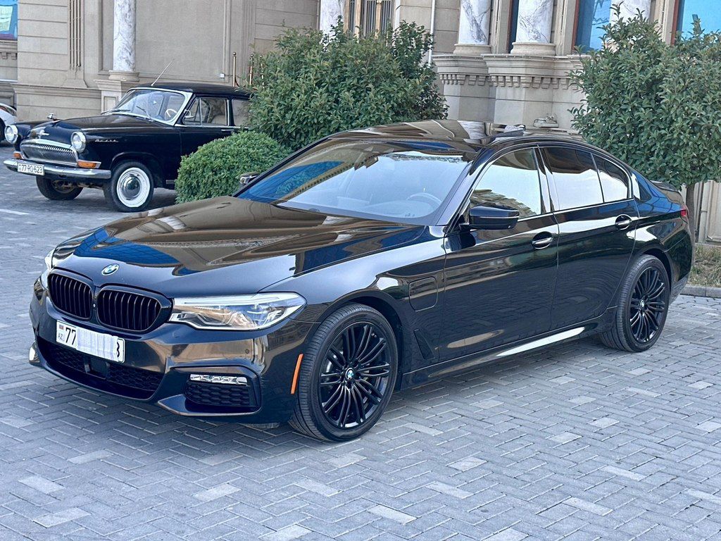 BMW 530e, 2.0 L, 12 kWh, 2017 il, 176 000 km — Avtomobillər, Bakı (6)