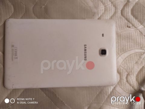 Salam galaxy tab E plansetidir 8gb. Ekraninda catlar var islemesjne — Bakı