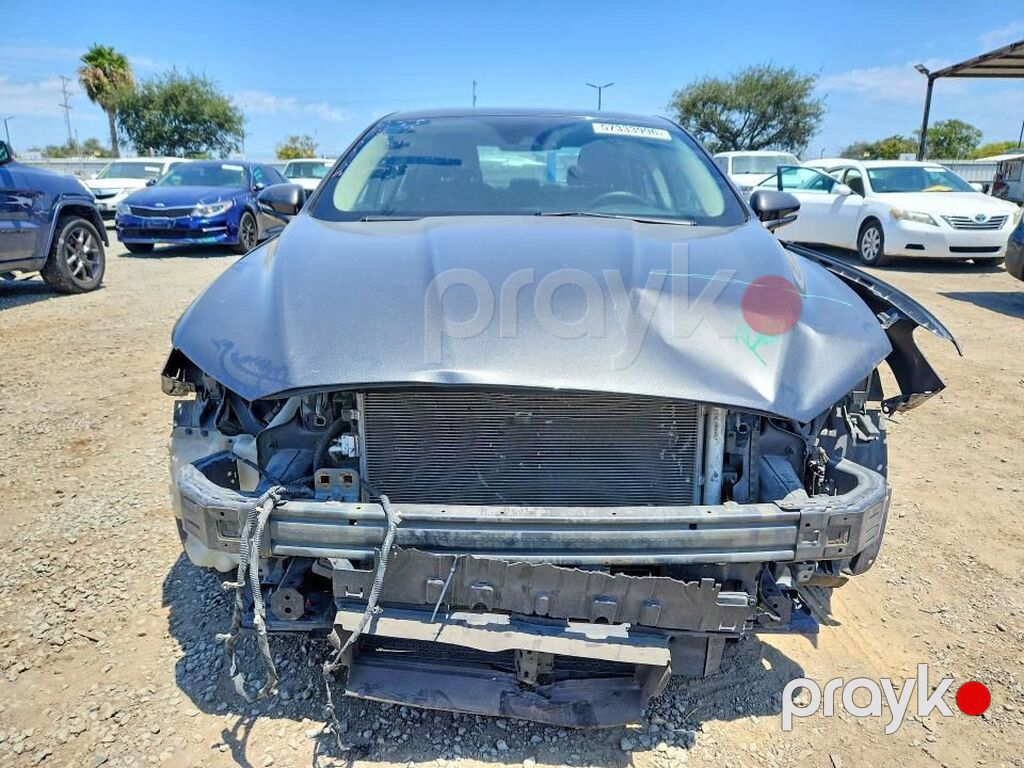 Ford Fusion Hybrid sedan - Ban növü: sedan - Güc qurğusu: hibrid — Avtomobillər, Sumqayıt (9)
