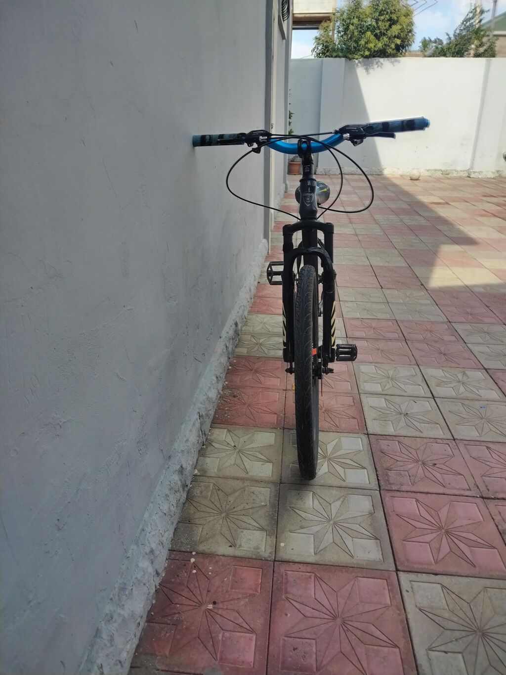 BMX GT-R dağ velosipedi - Rəng: qara, mavi və narıncı-aksentli — Dağ velosipedləri, Bakı (2)