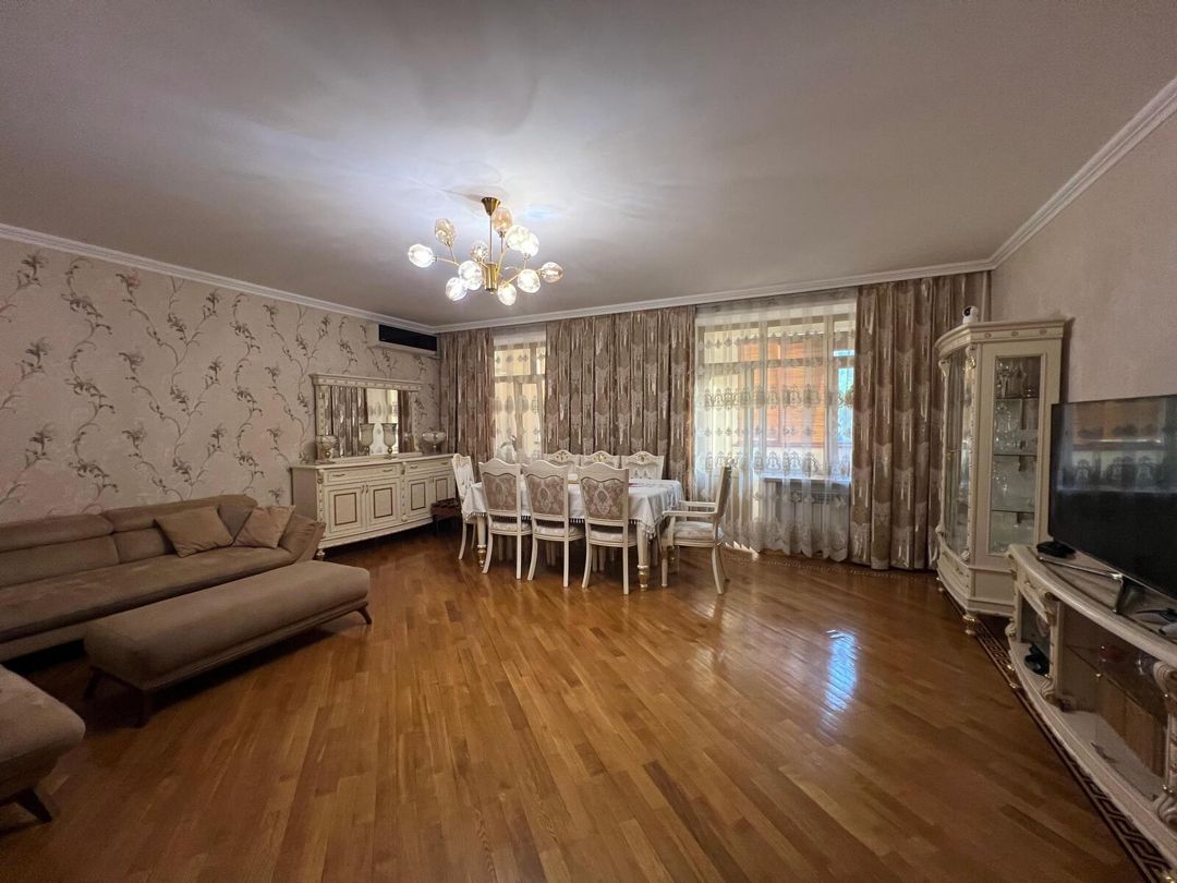 Satılır 4 otaqlı köhnə tikili 105 m² — Mənzil, Bakı (4)