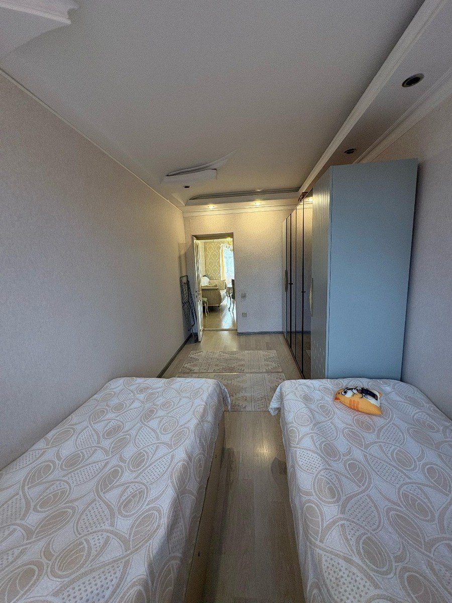 Satılır 2 otaqlı köhnə tikili 65 m² — Mənzil, Bakı (2)