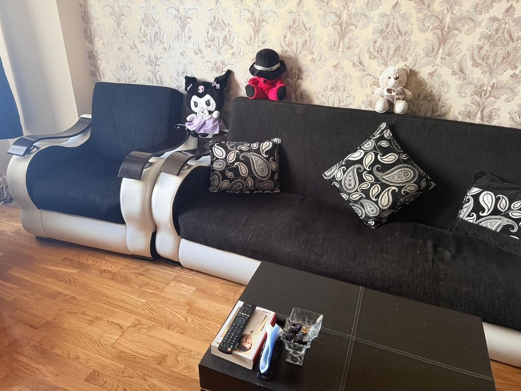 Qonaq otağı üçün yumşaq mebel dəsti - Tərkib: 1 geniş divan + 2 ədəd — Yumşaq mobilya dəstləri, Sumqayıt (2)