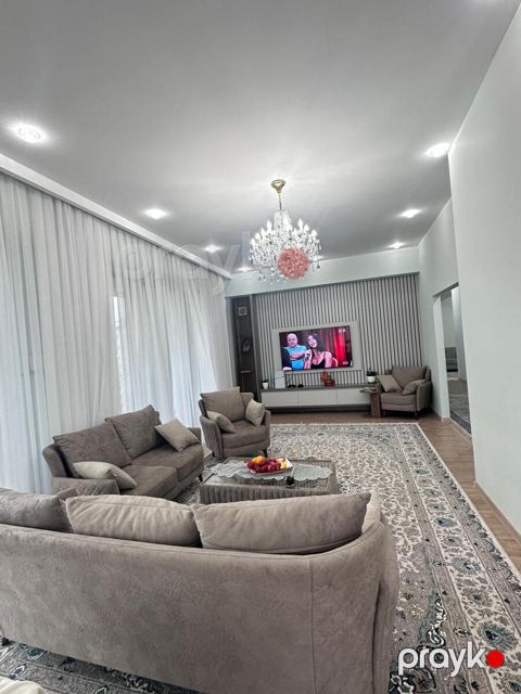 İcarəyə verilir 4 otaqlı yeni tikili 160 m²