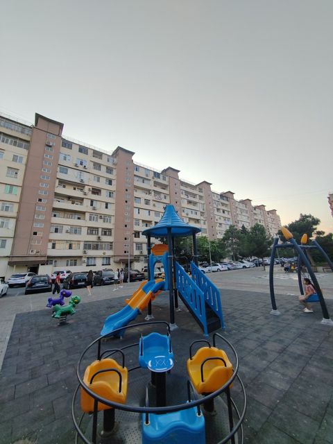 Satılır 2 otaqlı köhnə tikili 45 m² — Bakı