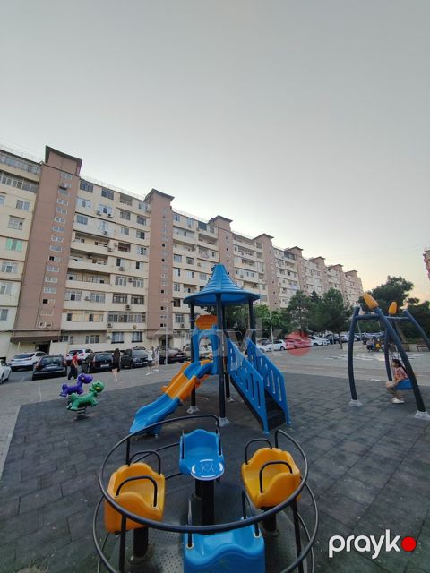 Satılır 2 otaqlı köhnə tikili 45 m² — Bakı