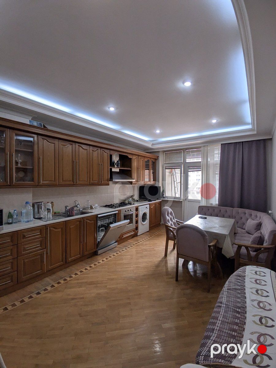 İcarəyə verilir 4 otaqlı yeni tikili 200 m² — Mənzil, Bakı (9)