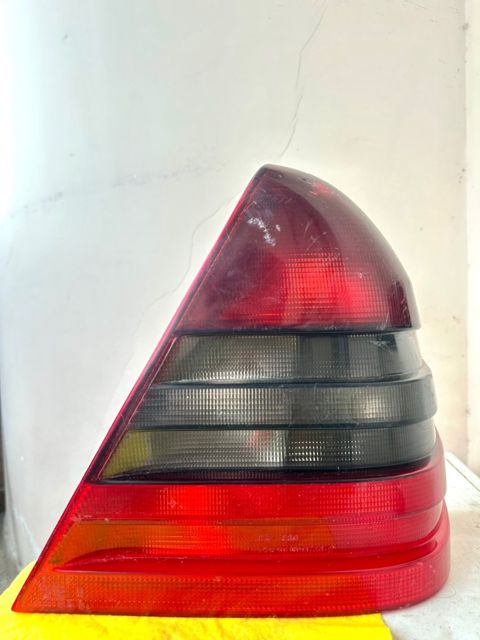 Mercedes-Benz W202 stop işığı — Bakı
