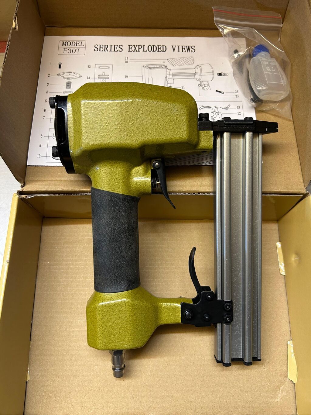 Pnevmatik dırnaqçəkmə – Kaiz Air Tools F30T Məhsul: Hava ilə işləyən — İnşaat staplerləri və neylerlər, Masazır (5)