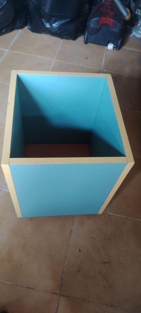 Rəngli taxta kvadrat qutu - Material: MDF/taxta panel - Forma — Lənkəran