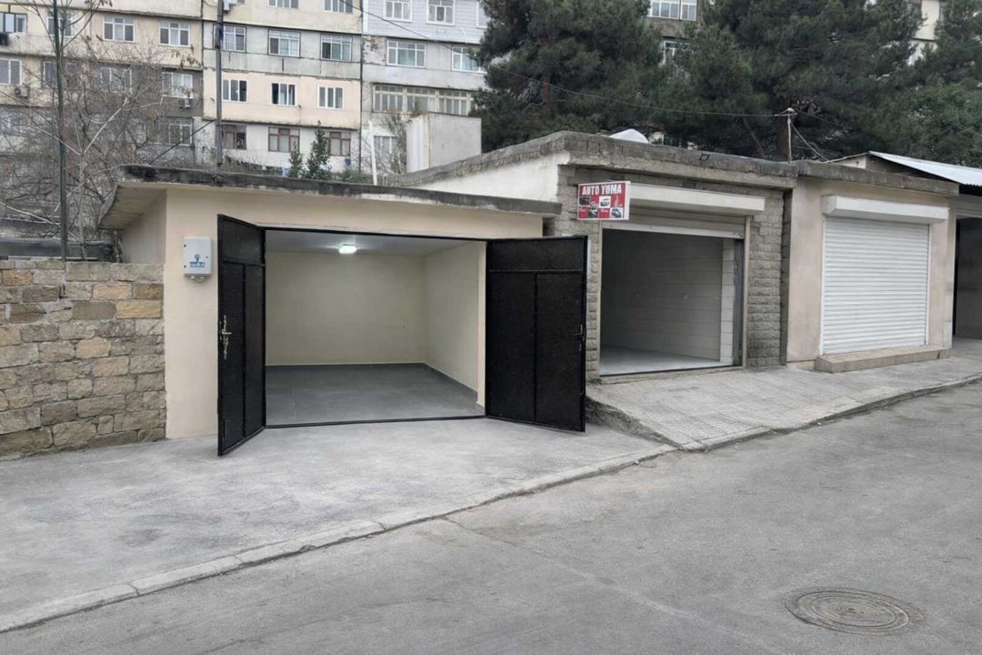 Qaraj, Azadlıq m — Garaj, Bakı (8)