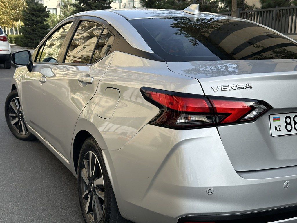 Nissan Versa, 1.6 L, 2020 il, 172 000 km — Avtomobillər, Bakı (9)