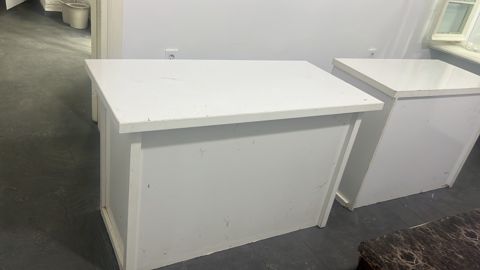 Ofis masası — Elxan