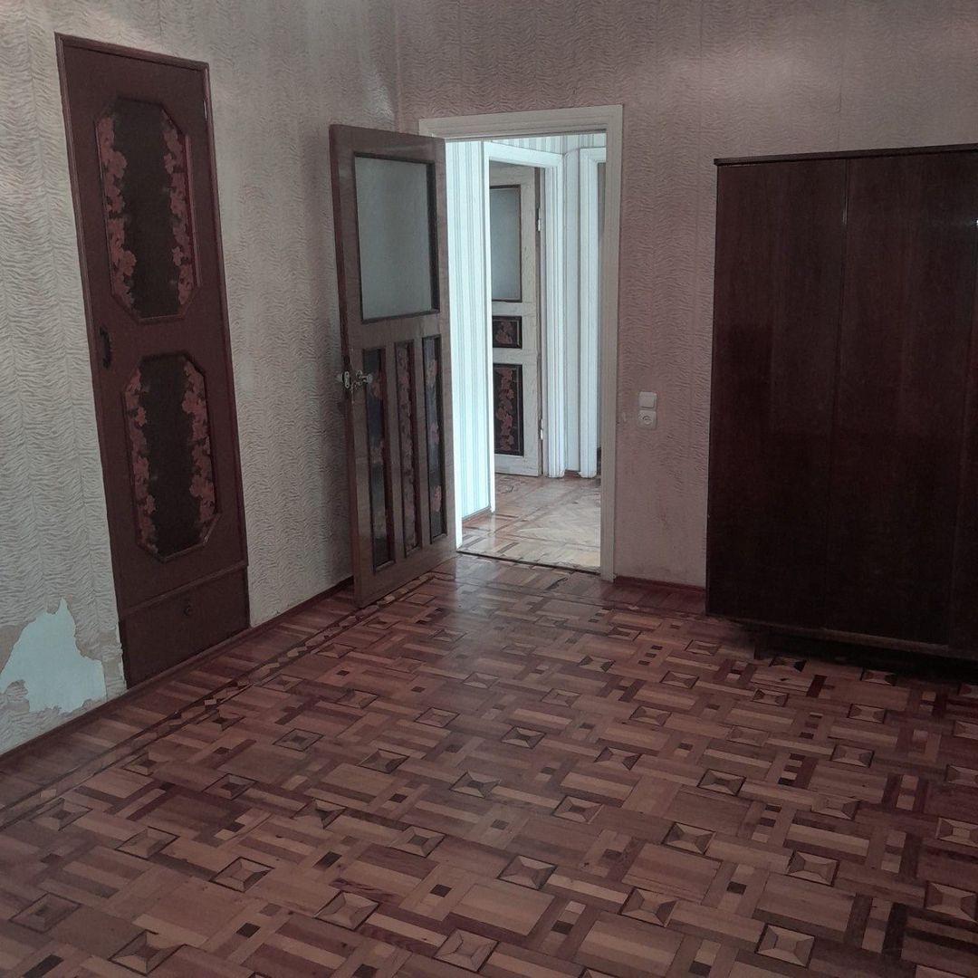 Satılır 2 otaqlı köhnə tikili 53 m² — Mənzil, Bakı (2)