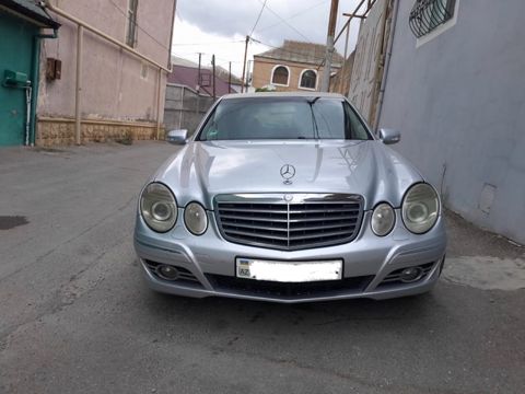 Mercedes E 200, 2.2 L, 2008 il, 318 690 km — Bakı