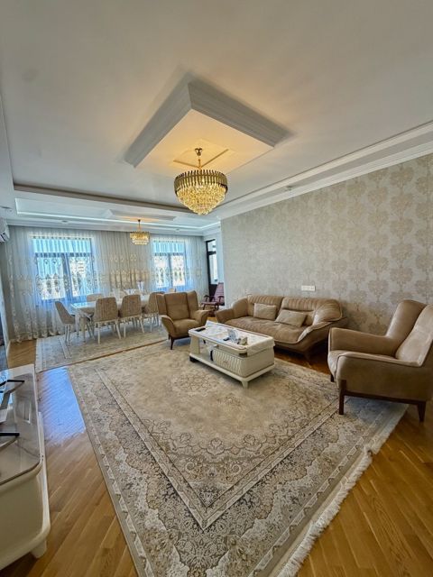 Satılır 3 otaqlı yeni tikili 138 m² — Bakı