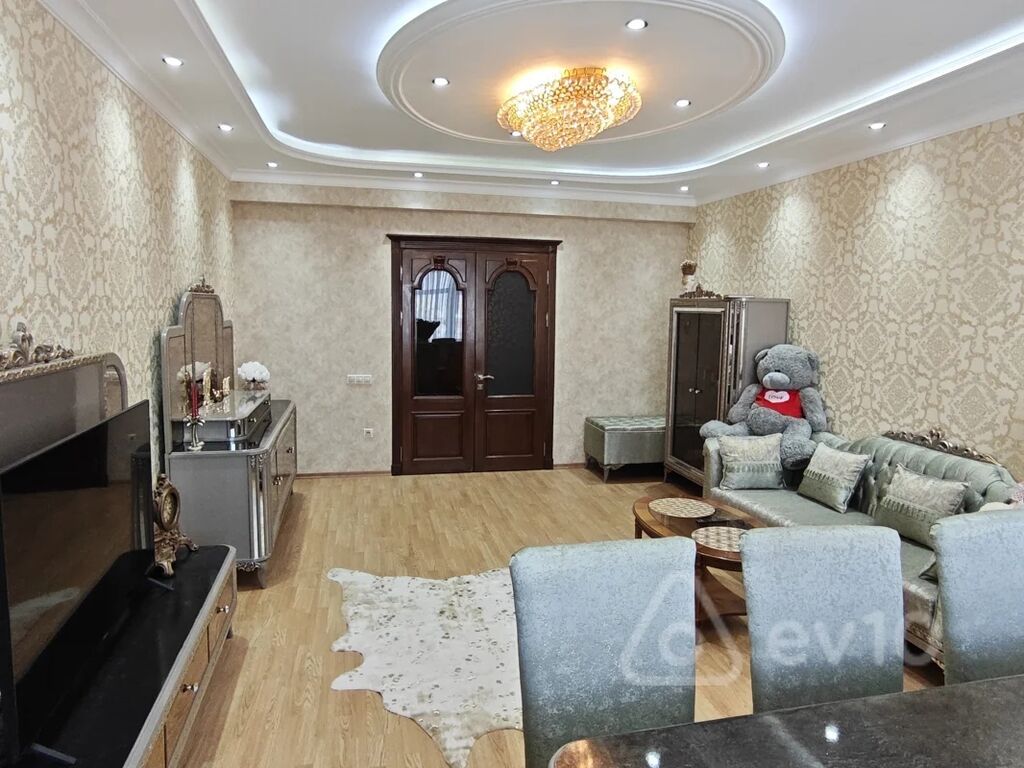 Yasamal, 3 otaqlı, Yeni tikili, m. İnşaatçılar, 122 kv. m — Mənzil, Bakı (2)