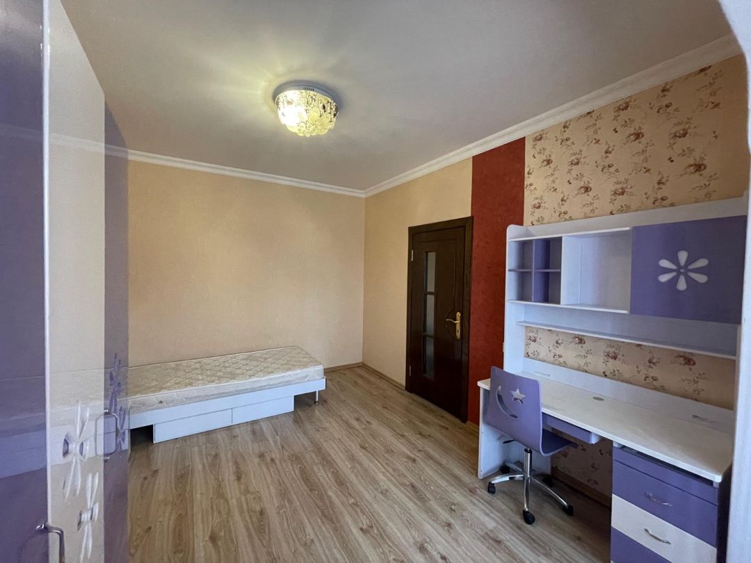 Satılır 4 otaqlı köhnə tikili 85 m² — Mənzil, Bakı (9)