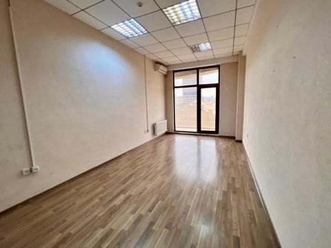 İcarəyə verilir 1 otaqlı ofis 25 m² — Bakı