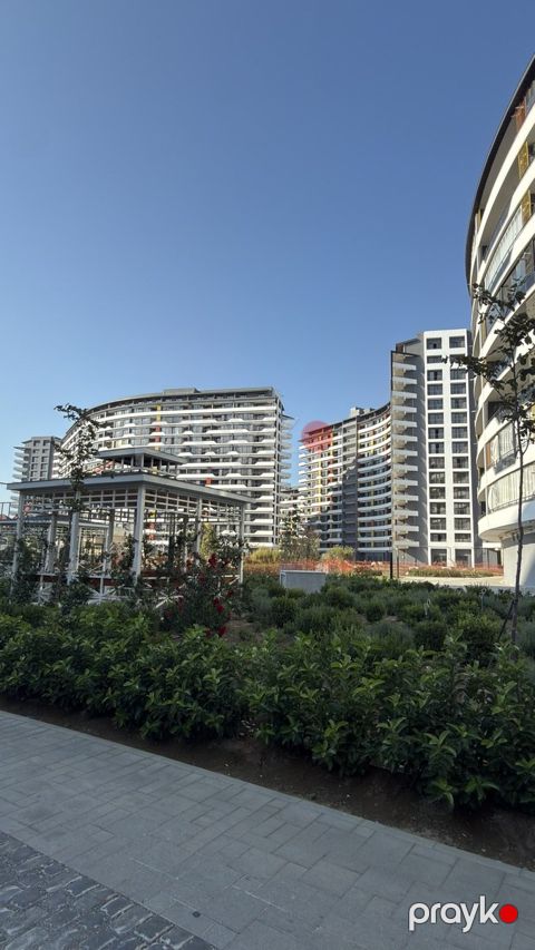Satılır 2 otaqlı yeni tikili 72.2 m²