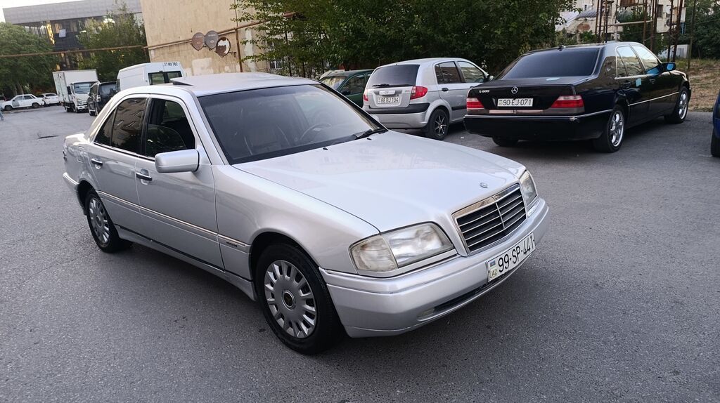 Salam.masin cox yaxsi vezyetdedir zavod masndi hecbir vuruq udar — Avtomobillər, Bakı (5)